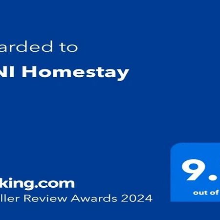 Inni Homestay Malang Zewnętrze zdjęcie