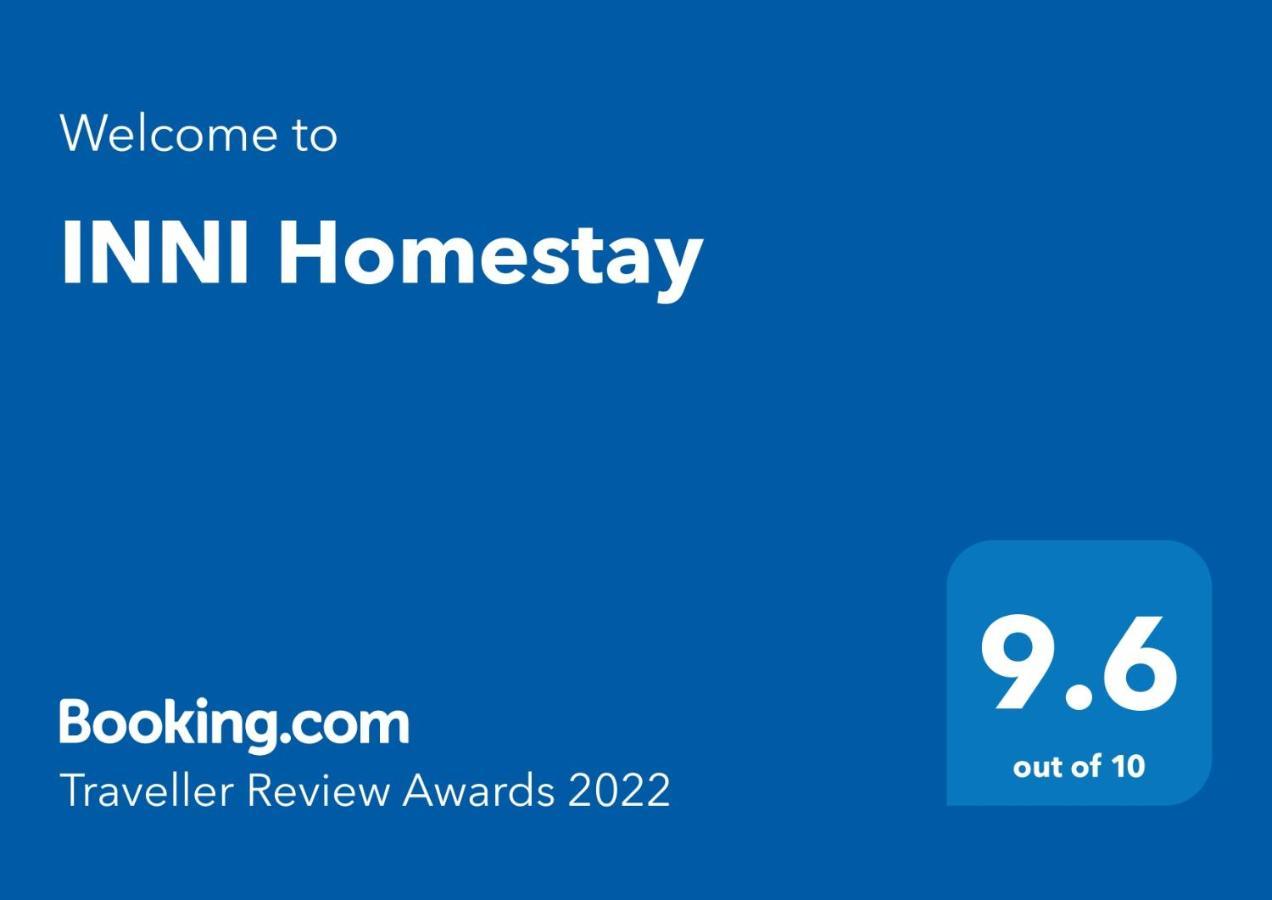 Inni Homestay Malang Zewnętrze zdjęcie