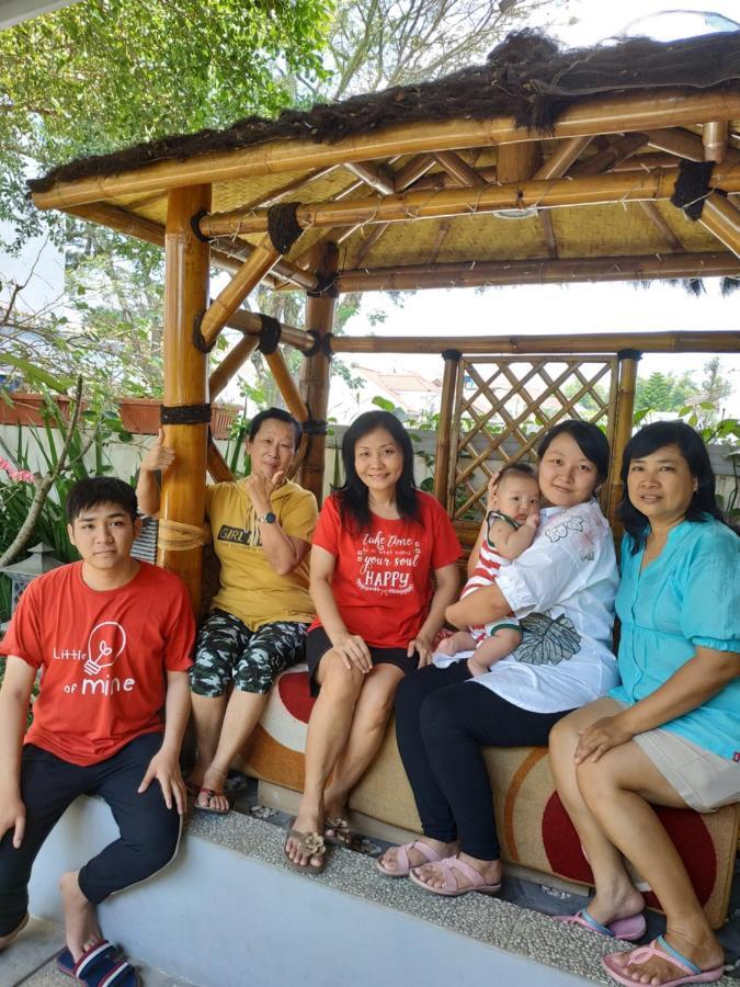 Inni Homestay Malang Zewnętrze zdjęcie